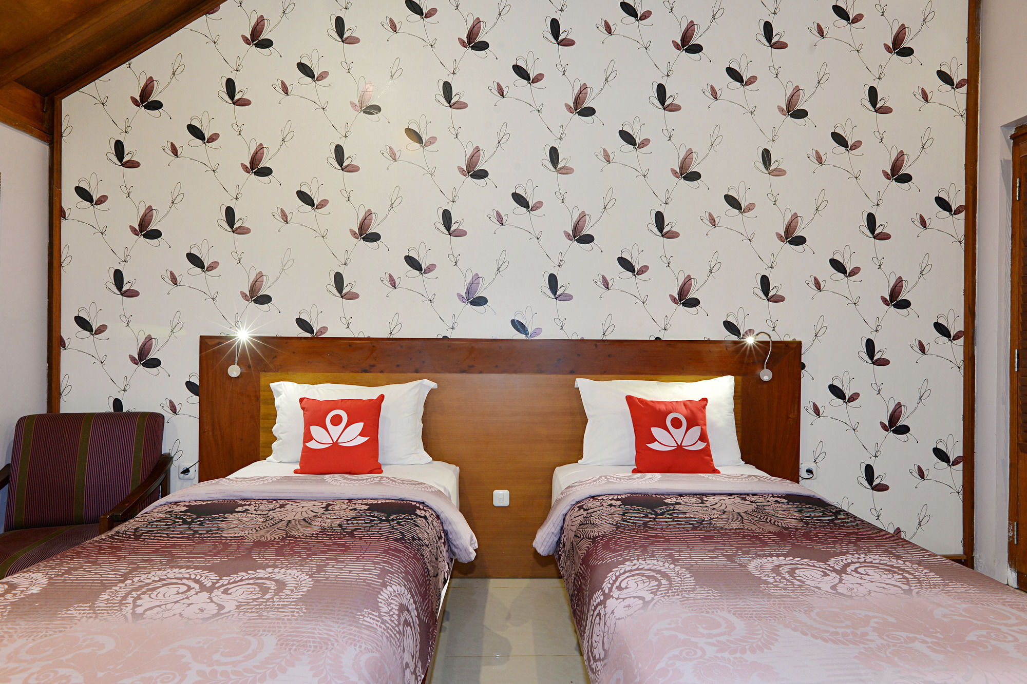 Zen Premium Tegal Panggung Danurejan Hotel Yogyakarta Exterior photo